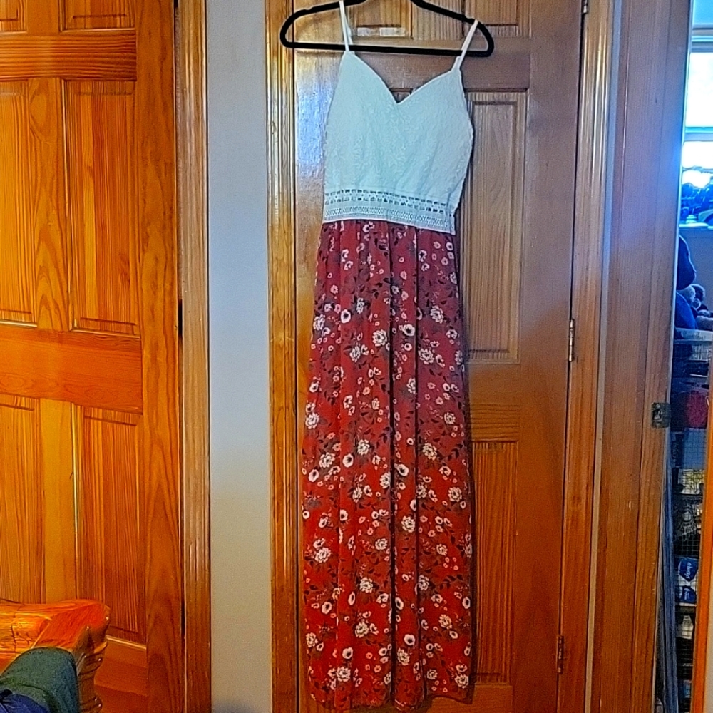 Faded Rose summer maxi dress white late spaghetti strap orange/red floral dress
